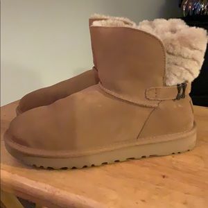 Ugg chestnut karel boot